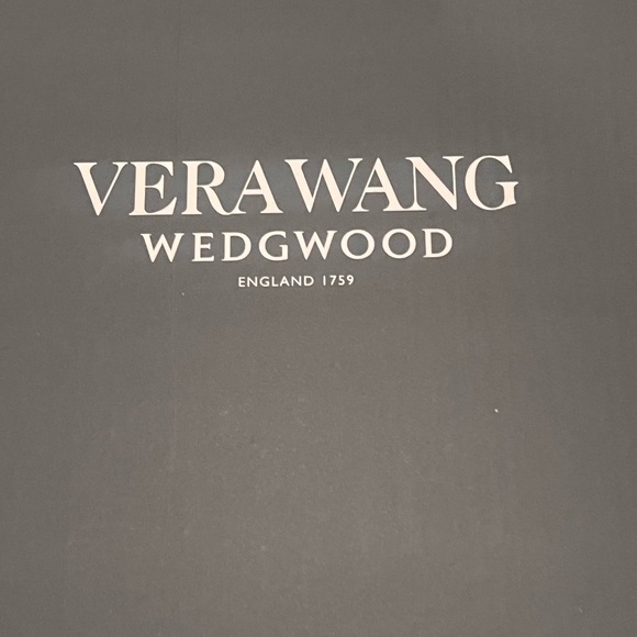 Wedgwood Vera Venato Imperial 4-Piece Place Setting - Picture 5 of 7